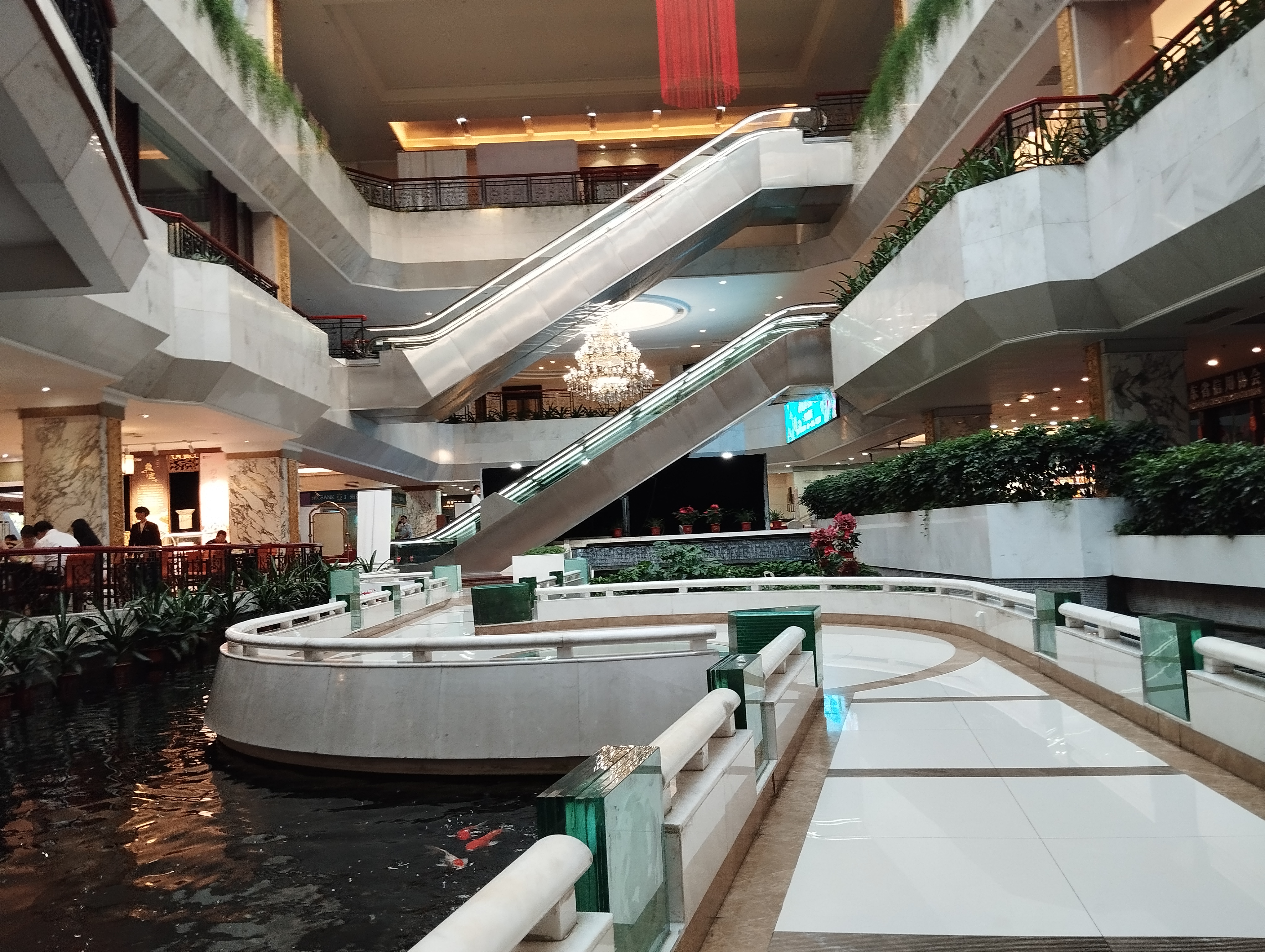 The luxurious hotel room